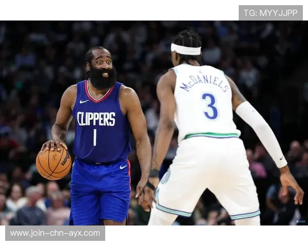 哈登精准分球,快船攻势一波接一波